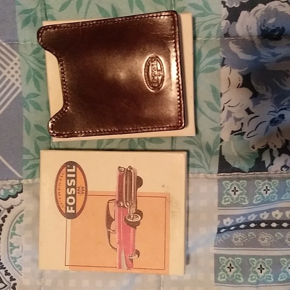 Fossil Front Pocket Wallet - Picture 3 of 3